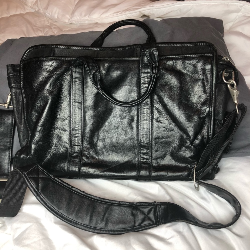 Wilson’s Leather cross body bag